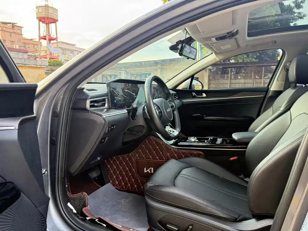 Kia K5 — миниатюра 4