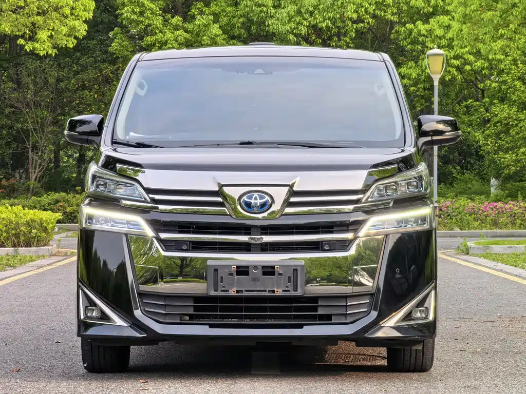 Toyota Vellfire 2020 2.5L HV Luxury