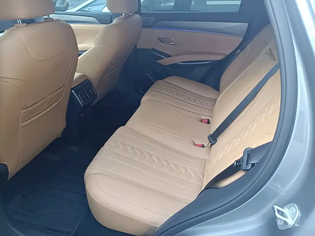 BYD L DM-i — миниатюра 17