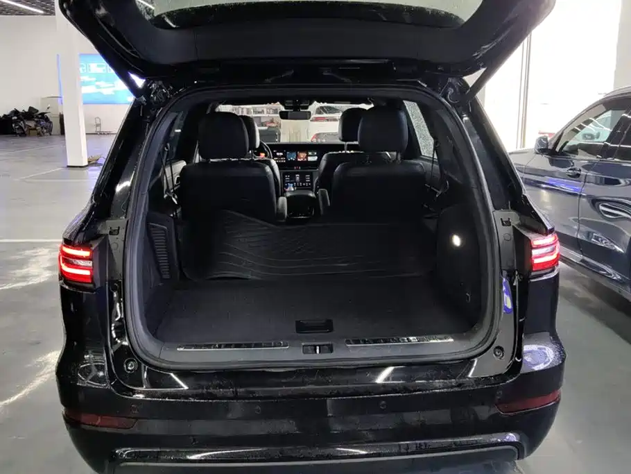 Li Auto Li ONE — миниатюра 4