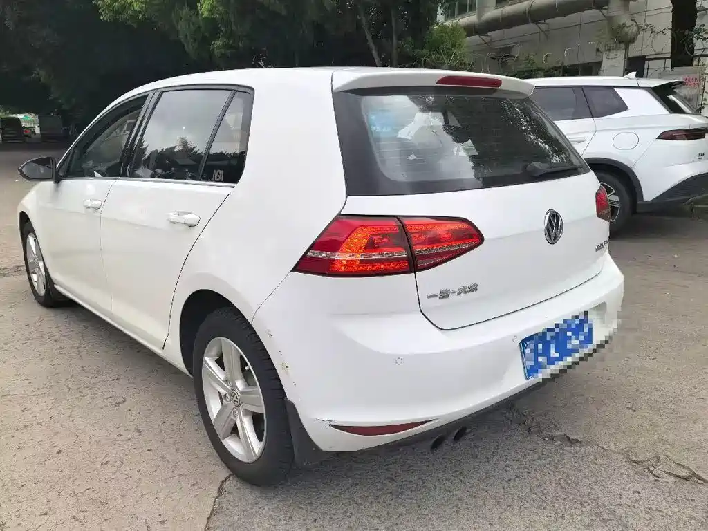 Volkswagen Golf — миниатюра 6