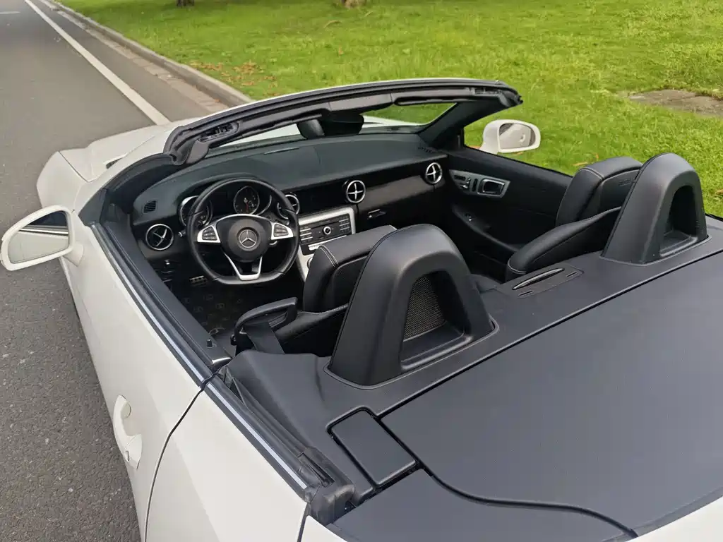 Mercedes-Benz SLC — миниатюра 9