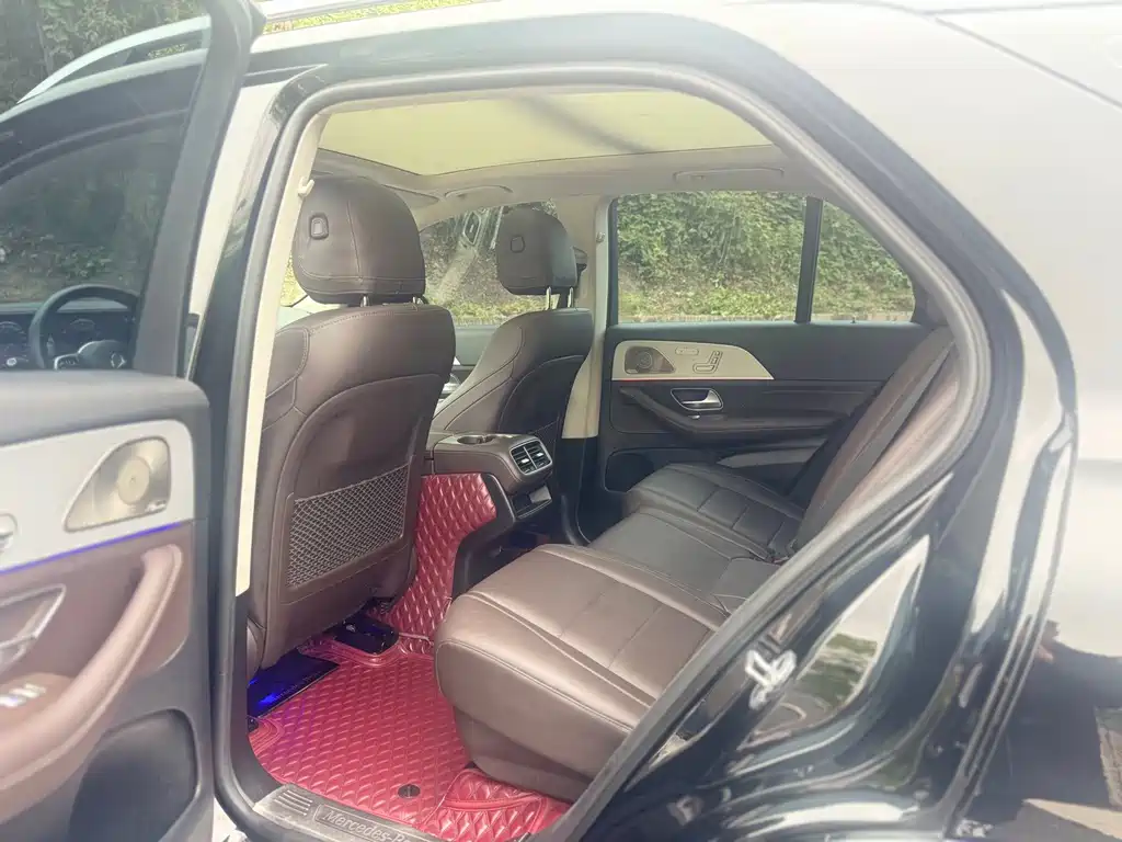 Mercedes-Benz GLE (Import) — миниатюра 7