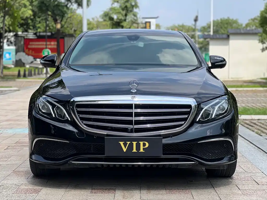 Mercedes-Benz E-Class — миниатюра 3