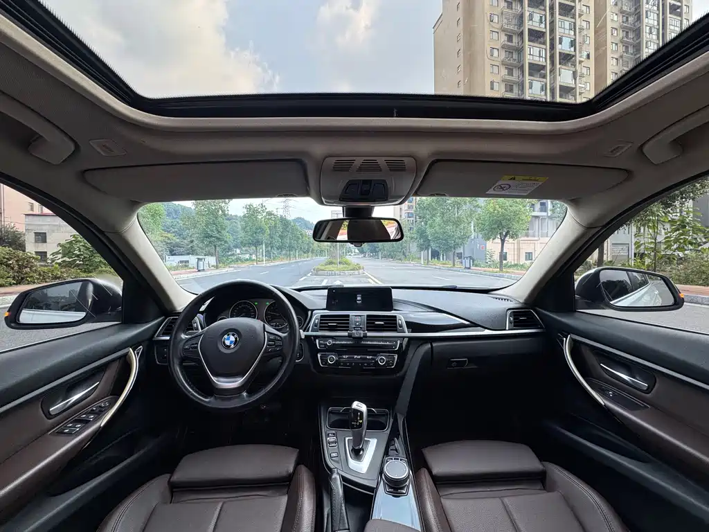 BMW 3 Series — миниатюра 10