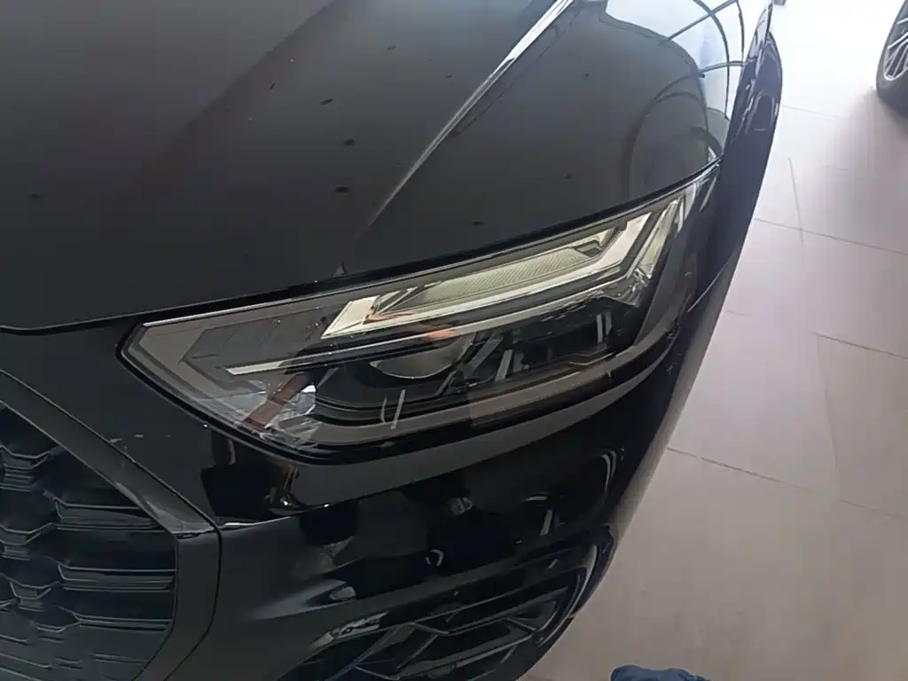 Audi Q5L — миниатюра 24