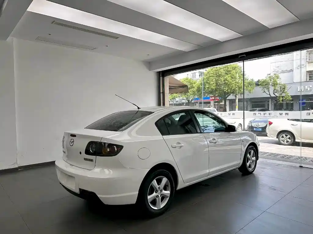 Mazda 3 — миниатюра 9