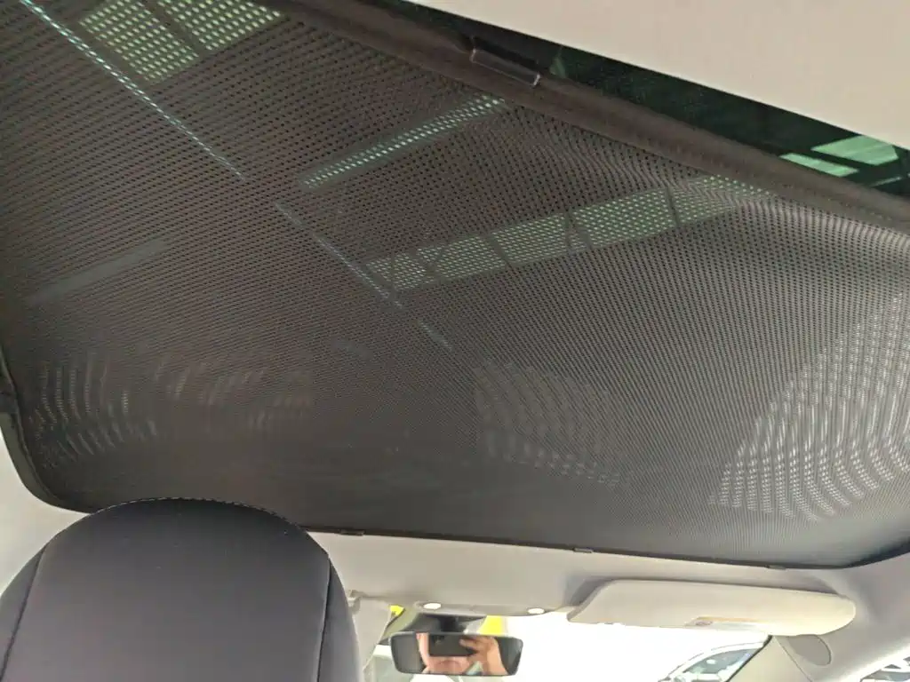 Tesla Model 3 — миниатюра 18