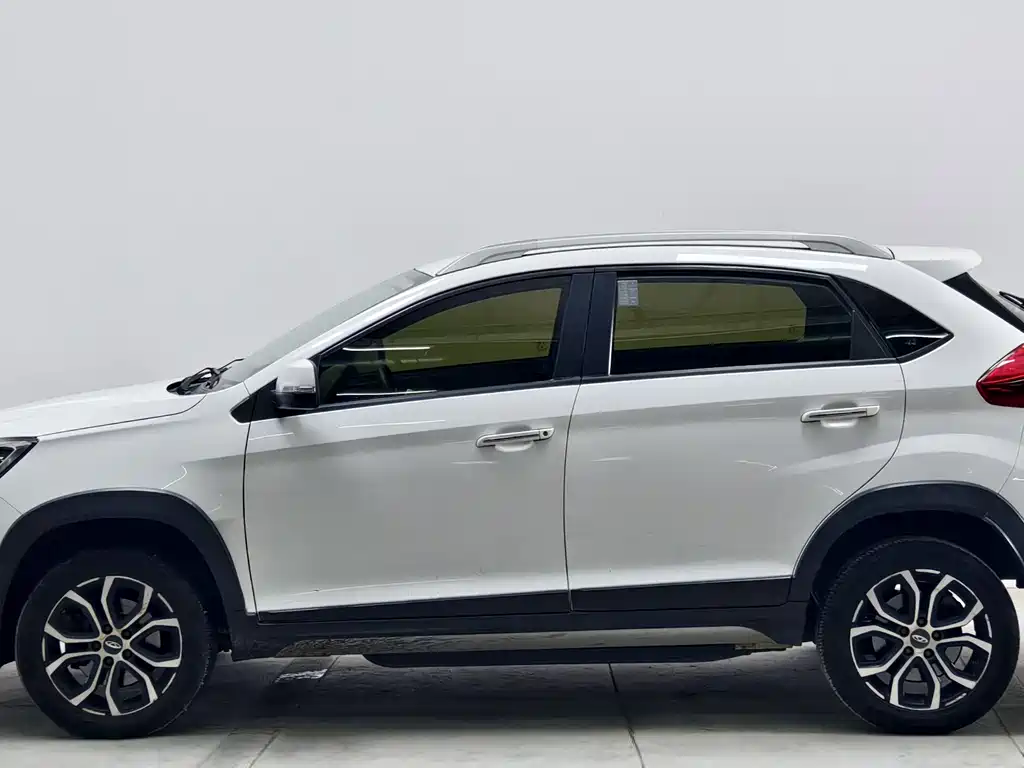 Chery New Energy Tiggo 3xe — миниатюра 7