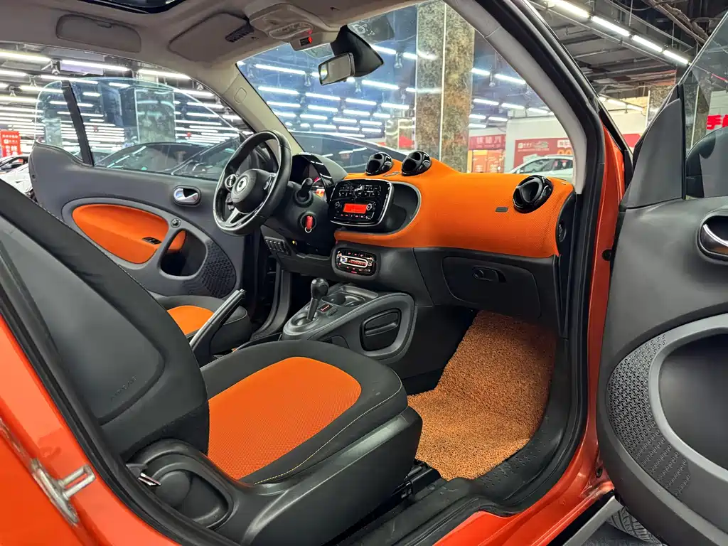smart Smart Fortwo — миниатюра 9