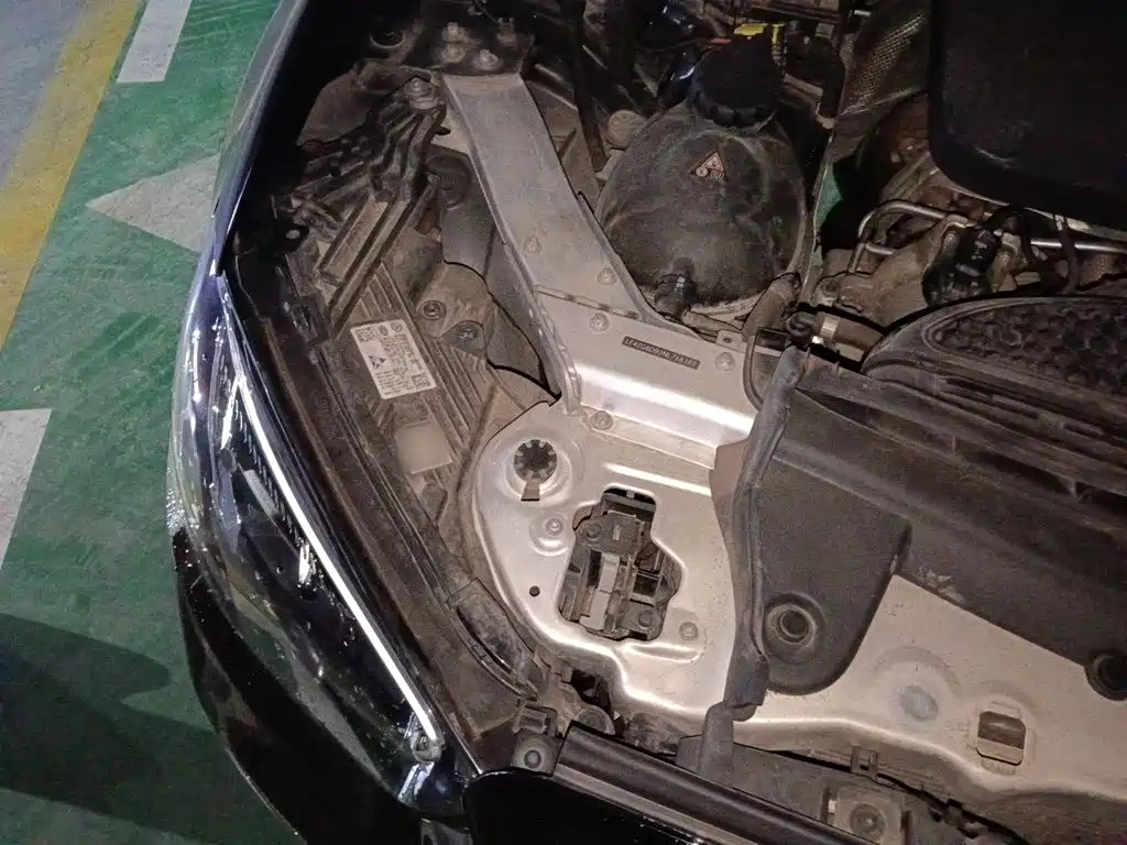 Mercedes-Benz E-Class — миниатюра 21