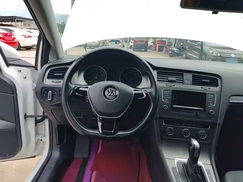 Volkswagen Golf — миниатюра 11