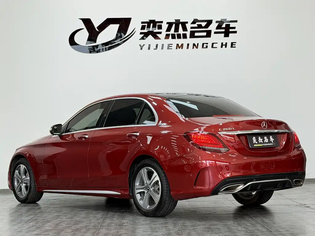 Mercedes-Benz C-Class — миниатюра 13