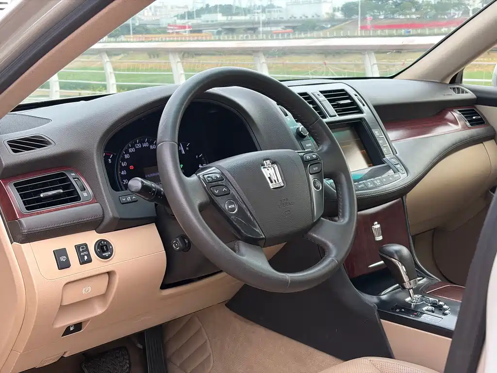 Toyota Crown 2010 3.0L Royal Saloon