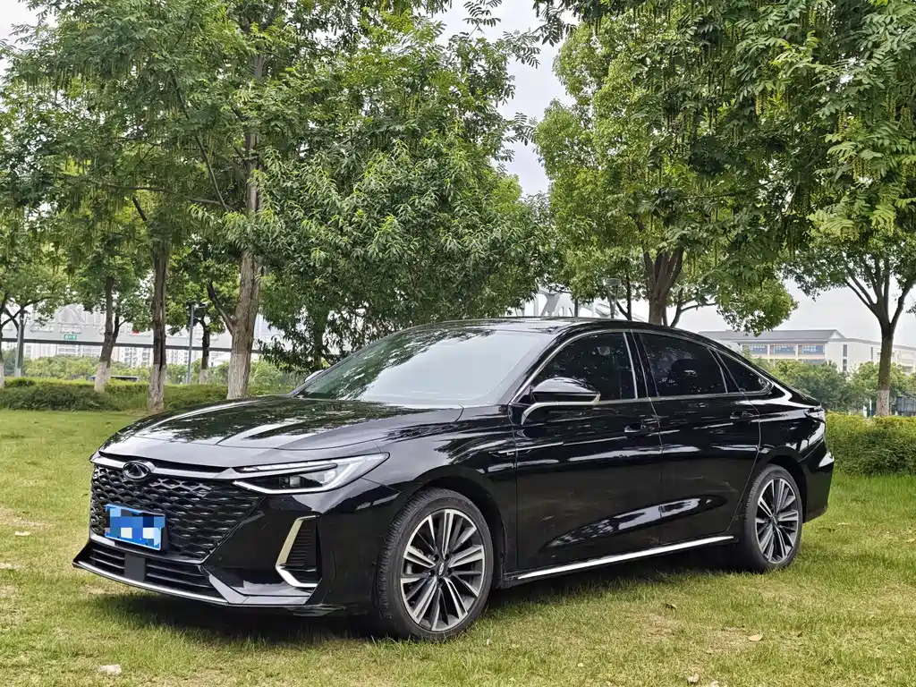 Chery Arrizo 8