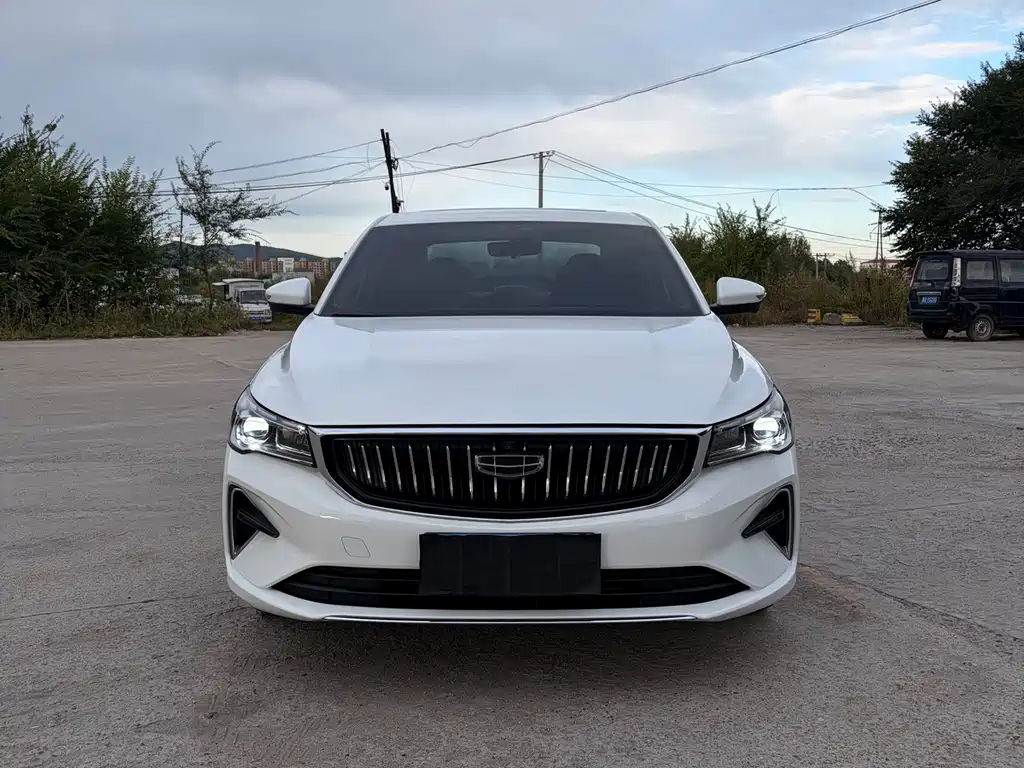 Geely Emgrand — миниатюра 2
