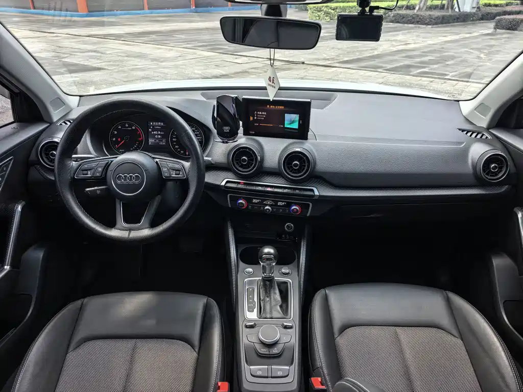 Audi Q2L — миниатюра 10