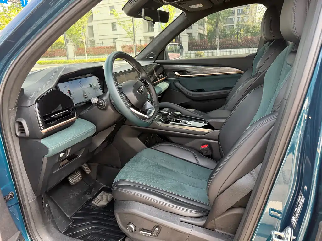 Geely Monjaro L 2021 2.0TD AT Luxury