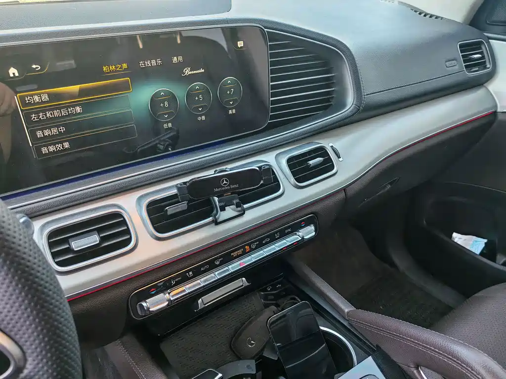 Mercedes-Benz GLE (Import) — миниатюра 10