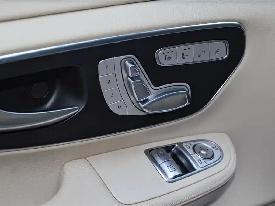 MERCEDES-BENZ V CLASS