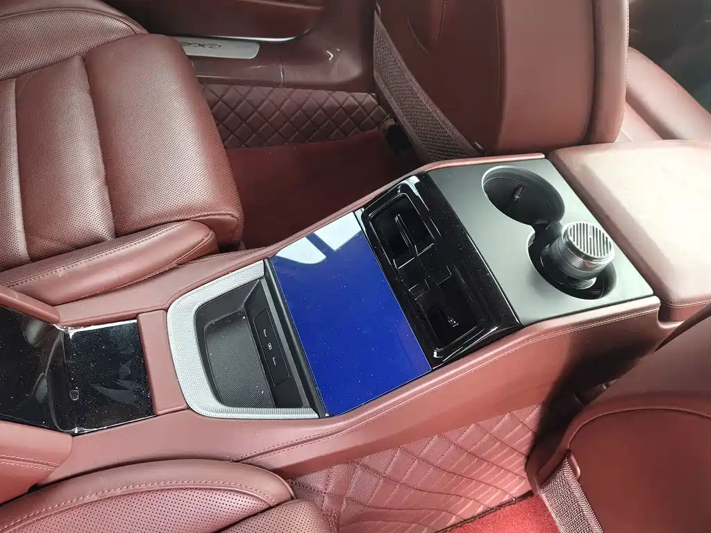 Porsche Panamera — миниатюра 6