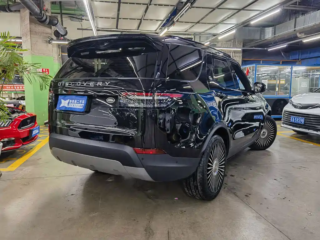 Land Rover Discovery — миниатюра 4