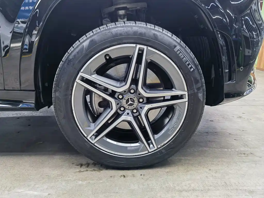 Mercedes-Benz GLS — миниатюра 21
