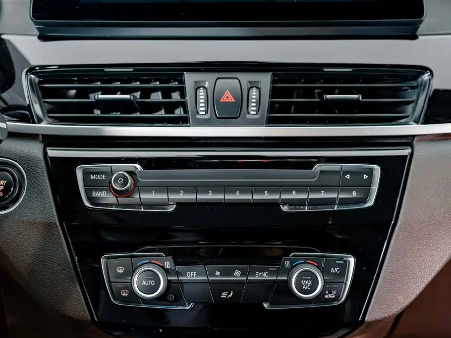BMW X1 — миниатюра 11