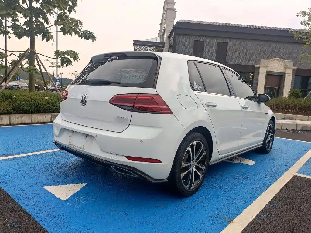 Volkswagen Golf — миниатюра 7