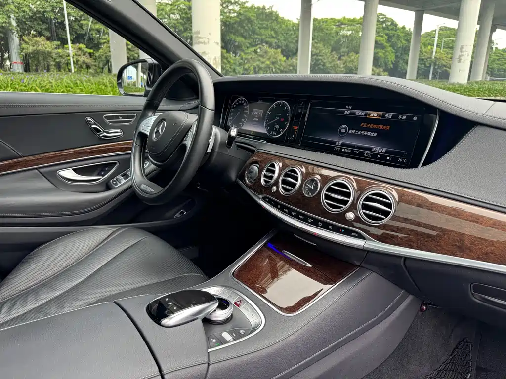 Mercedes-Benz S-Class — миниатюра 7