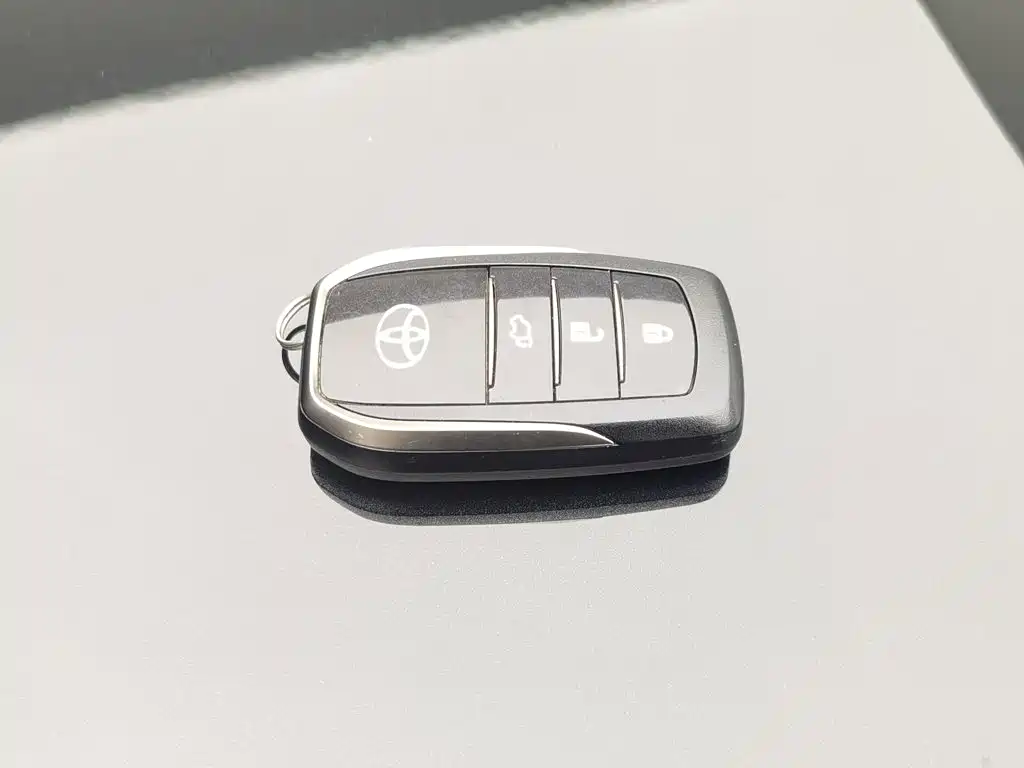 Toyota Highlander — миниатюра 19