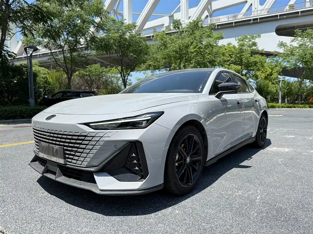 Changan UNI-V 2023