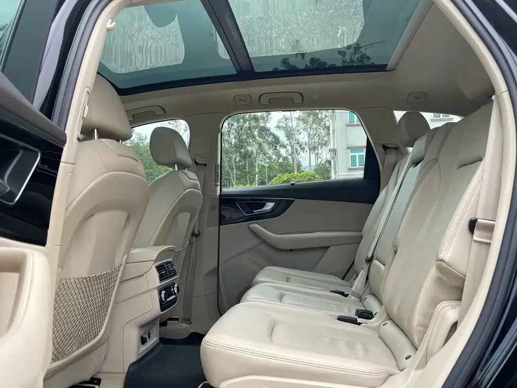 Audi Q7 2019 45 TFSI Comfort