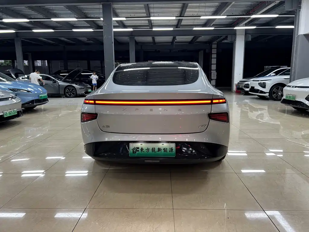 XPeng P7 — миниатюра 6