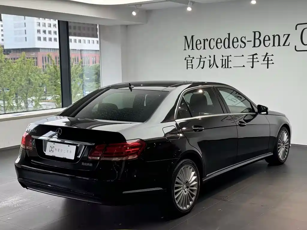 Mercedes-Benz E-Class — миниатюра 14