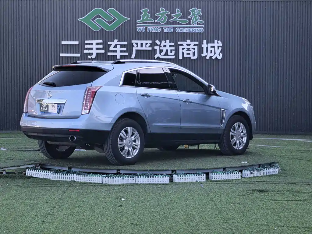 Cadillac SRX — миниатюра 18