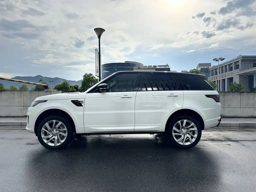 Land Rover Sport — миниатюра 3