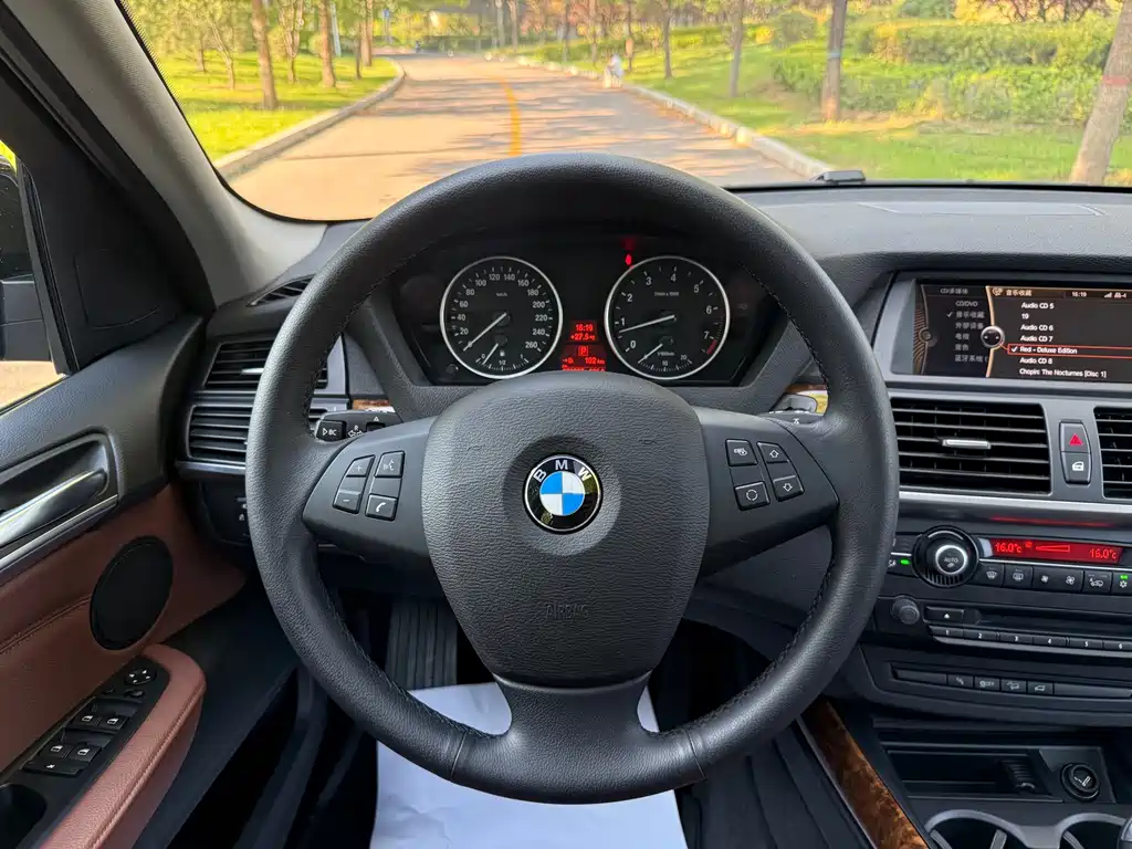BMW X5 (Import) — миниатюра 27