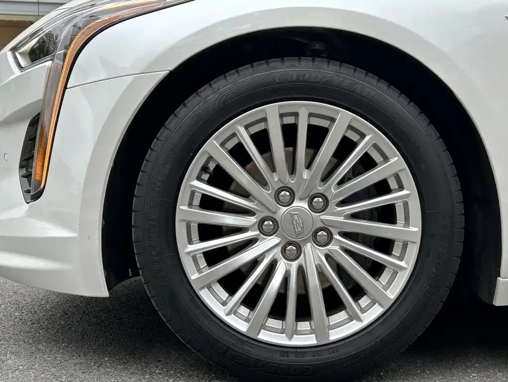 Cadillac CT6 — миниатюра 8