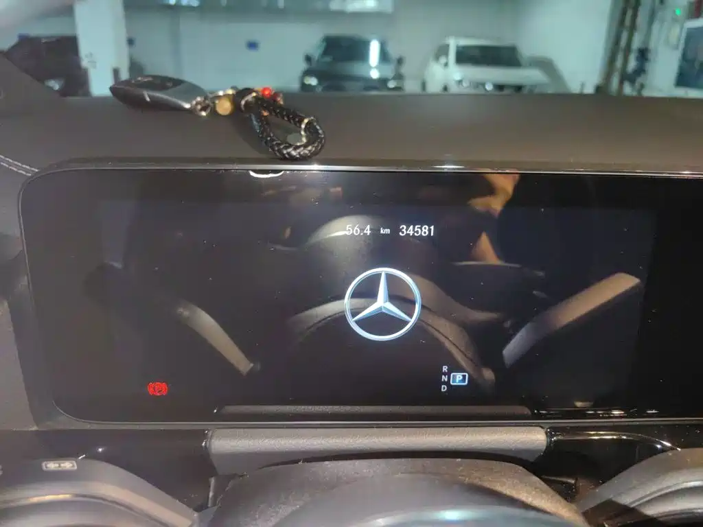 Mercedes-Benz GLA — миниатюра 8