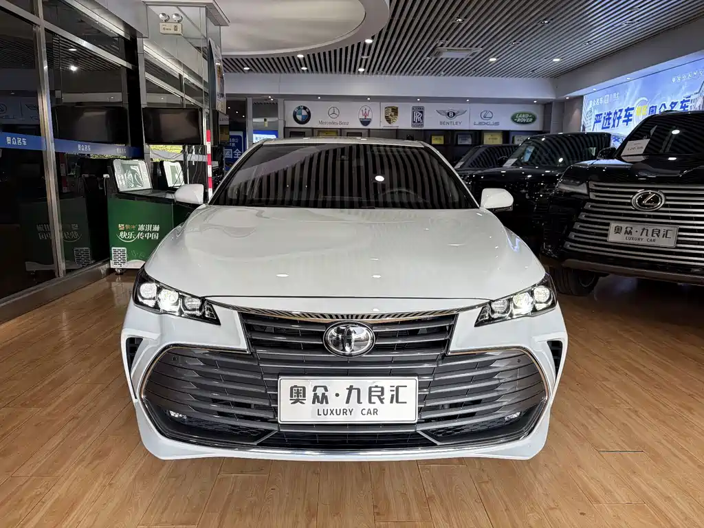 Toyota Avalon — миниатюра 2