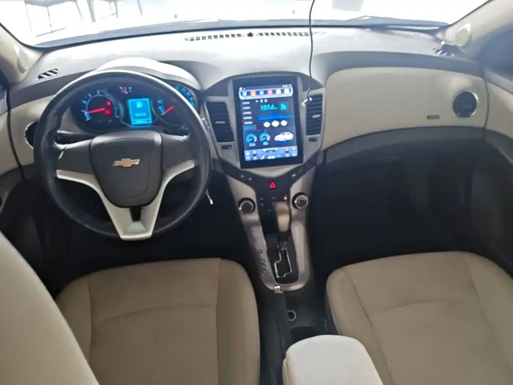 Chevrolet Cruze — миниатюра 14