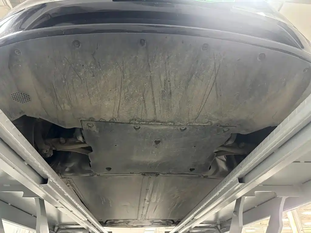 Tesla Model Y — миниатюра 27