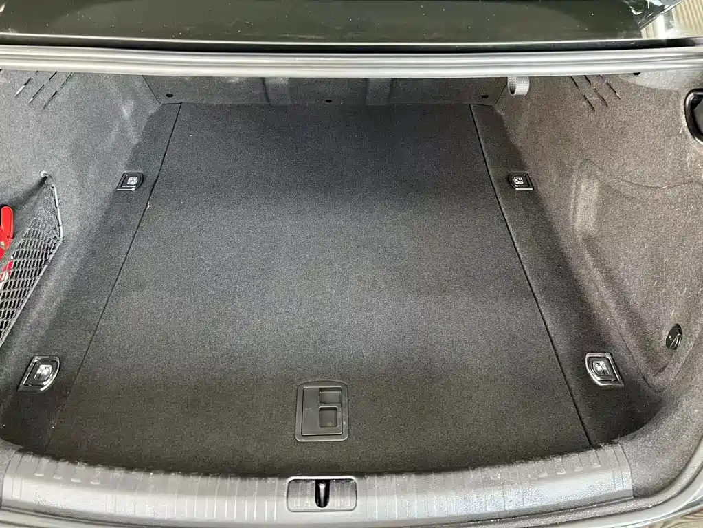 Audi A6L — миниатюра 21
