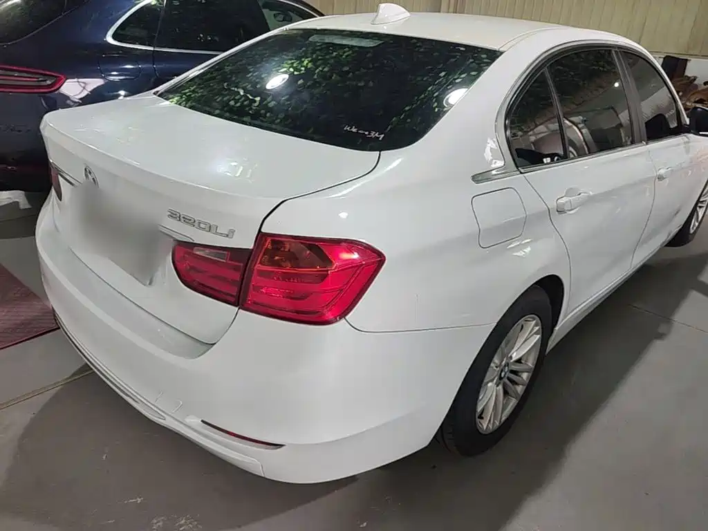 BMW 3 Series — миниатюра 7
