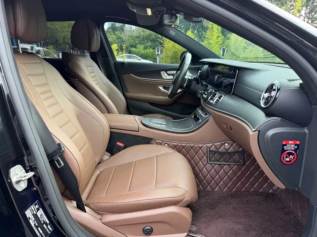 Mercedes-Benz E-Class — миниатюра 9