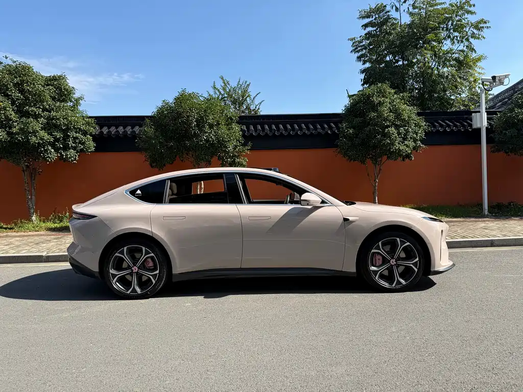 NIO ET5 — миниатюра 4