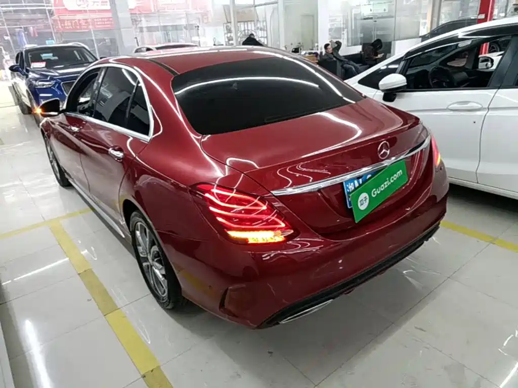 Mercedes-Benz C-Class — миниатюра 5