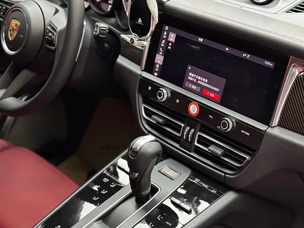 Porsche Macan — миниатюра 5