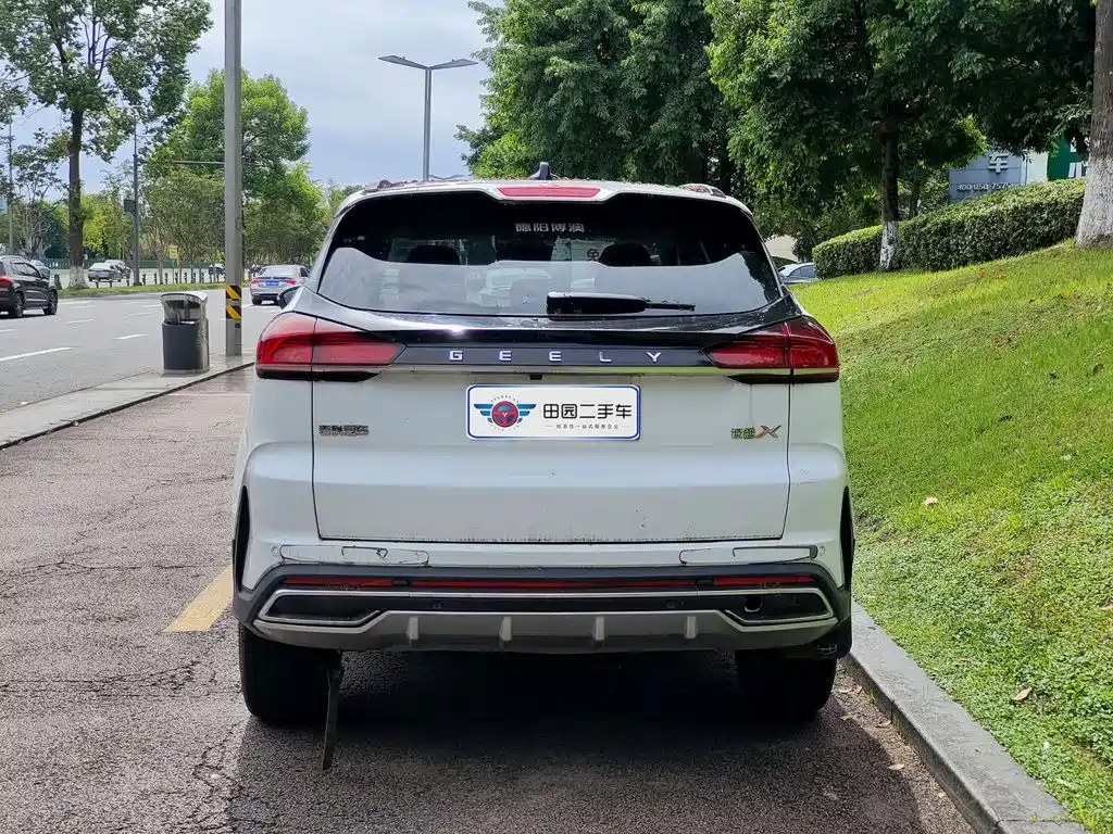 Geely Boyue — миниатюра 5
